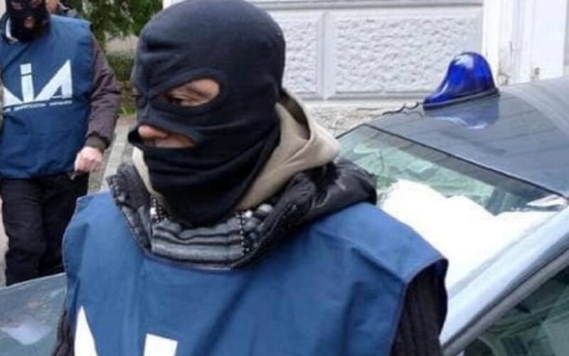 Gela, confiscato «tesoretto» a un imprenditore in odor di mafia. Beni immobili, auto, società e anche un dipinto del Seicento