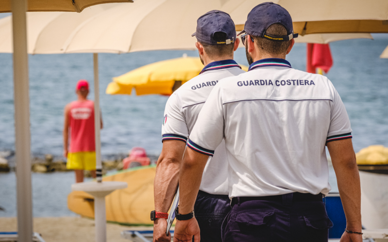 Gela: prodotti ittici non tracciati, blitz nei lidi e punti di ristorazione. Controlli in spiaggia, due denunciati