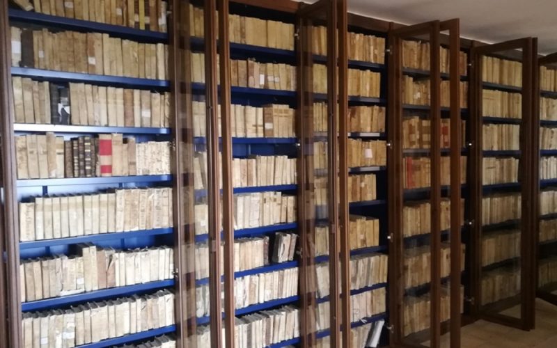 Mazzarino si impegna per l’antica biblioteca. Appello alla Regione: «Salviamo questo luogo di storia e cultura»