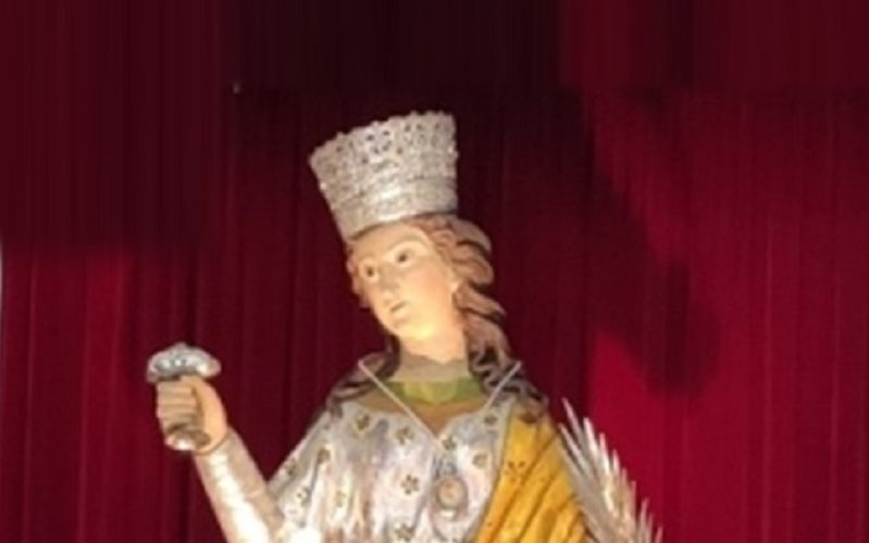 Niscemi si stringe nella fede a Santa Lucia. Il triduo, le messe e i tradizionali «cuddureddi»