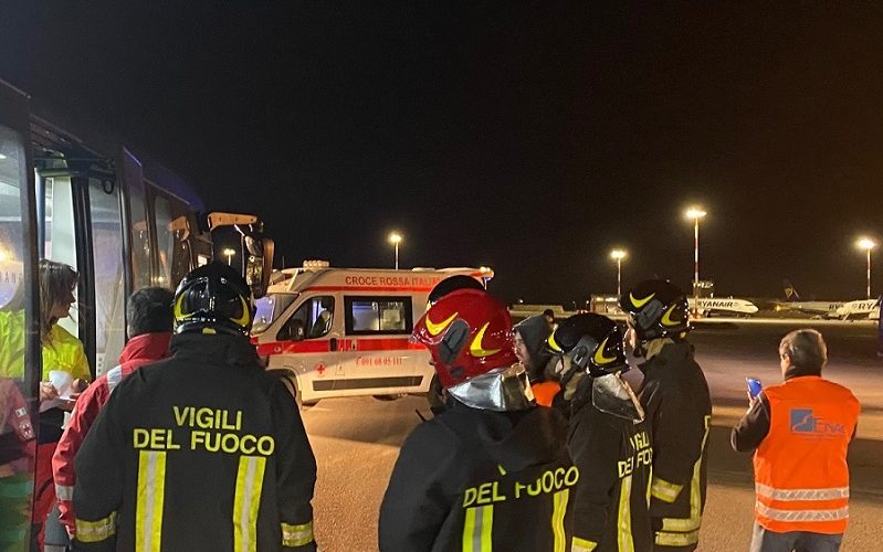 Gela: «Incidente aereo» ma è solo una simulazione. Studenti protagonisti dell’esercitazione