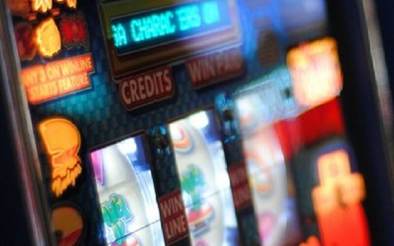 Blitz nei centri scommesse, 18 denunciati. Computer utilizzati per il gioco d’azzardo