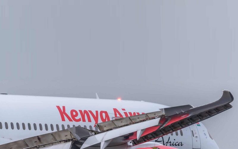 Da Nairobi stamane il primo volo africano con biojet prodotto dalla Raffineria di Gela