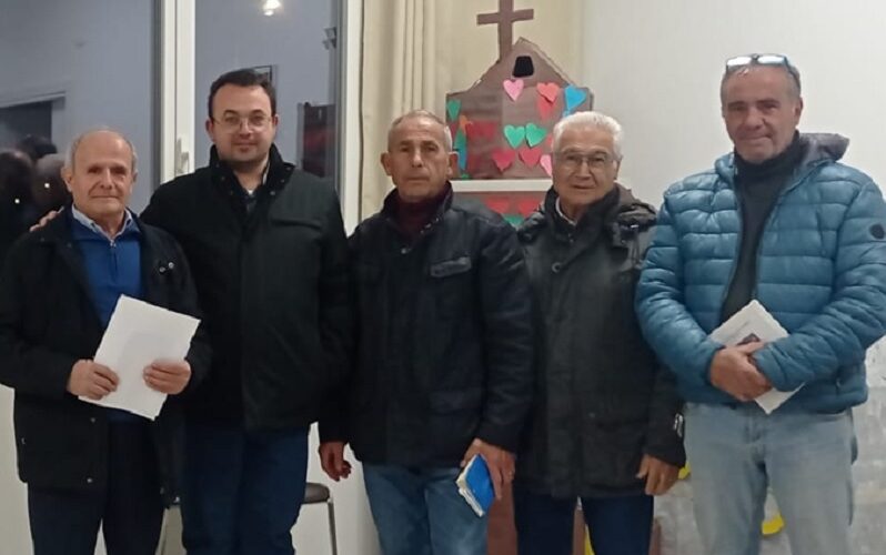 Niscemi, pensionato dona presepe meccanizzato frutto di tre anni di lavoro e passione