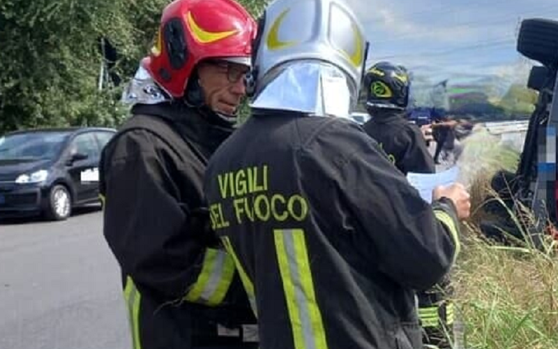 Gela, schianto sulla strada per Licata. Minibus contro autocisterna a Piana Marina