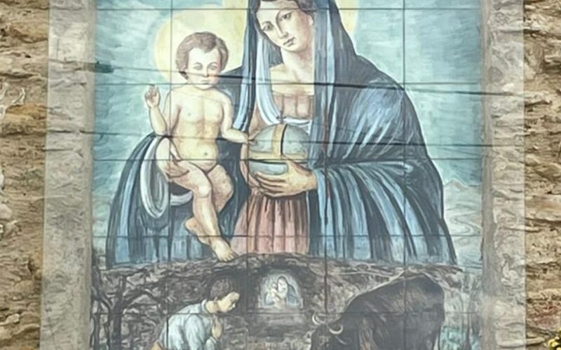 Niscemi: nuovo vetro protettivo sul quadro della madonna. Meritoria iniziativa del Linos